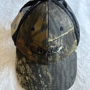 Mossy Oak Camo Trucker Hat with Adjustable Snap Back NWT